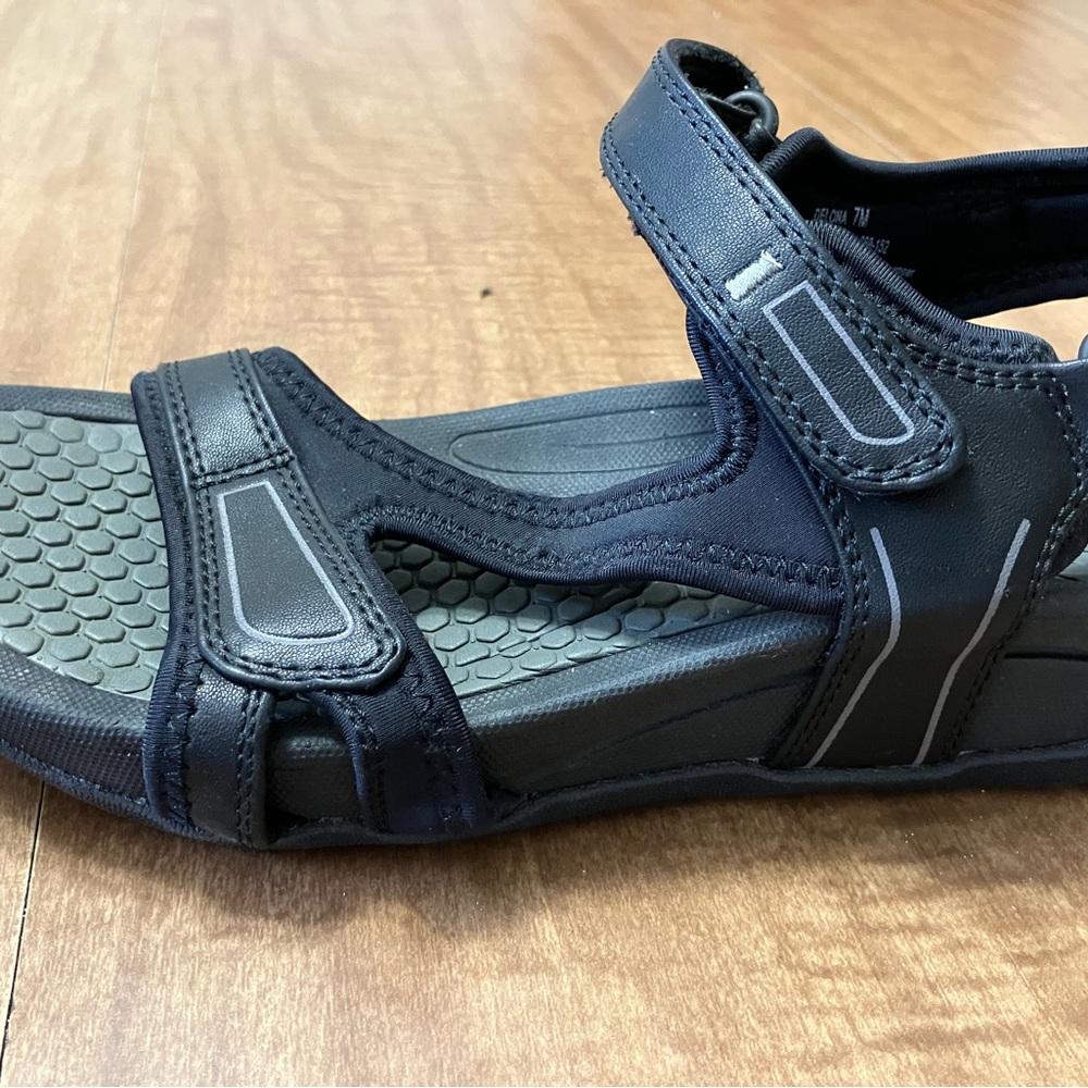 BareTraps Black and Gray Sandals with Wide Strap Design - Picture 3 of 5